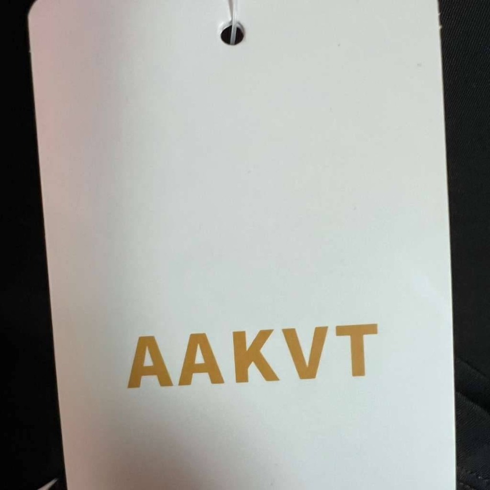 AAKVT Black Long Sleeve Shrug Bolero Mock Neck Thumbholes Cropped Top Size M NEW - Picture 15 of 16